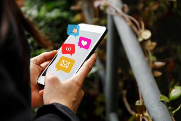 Leading in the Age of Screenshots and Shares
